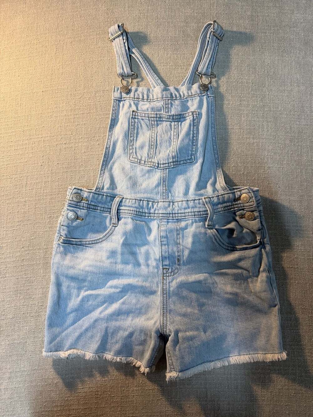 Cat & Jack Girls Light Wash Denim Shortalls Size L (10/12)